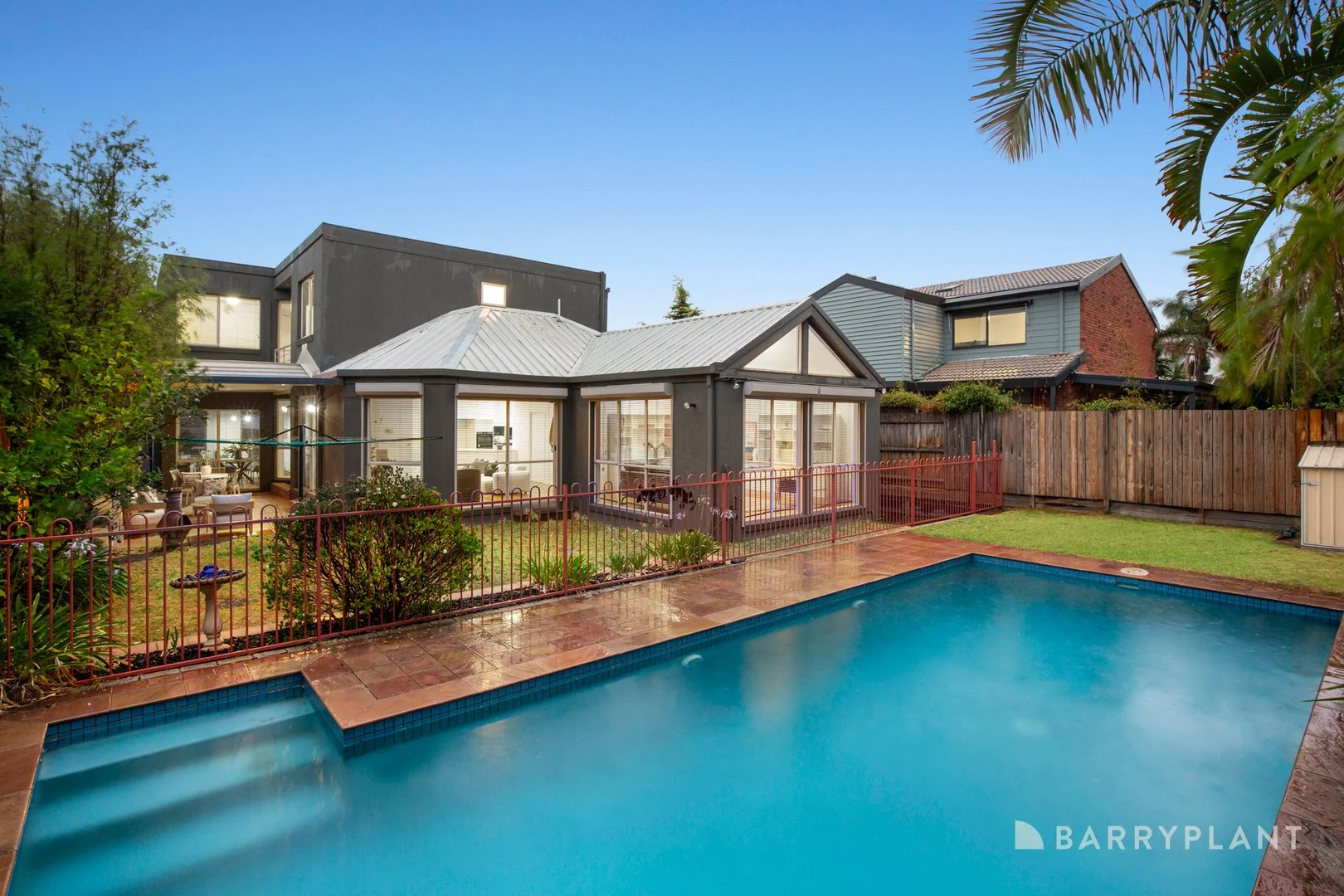 24 Higgins Close, Dingley Village VIC 3172