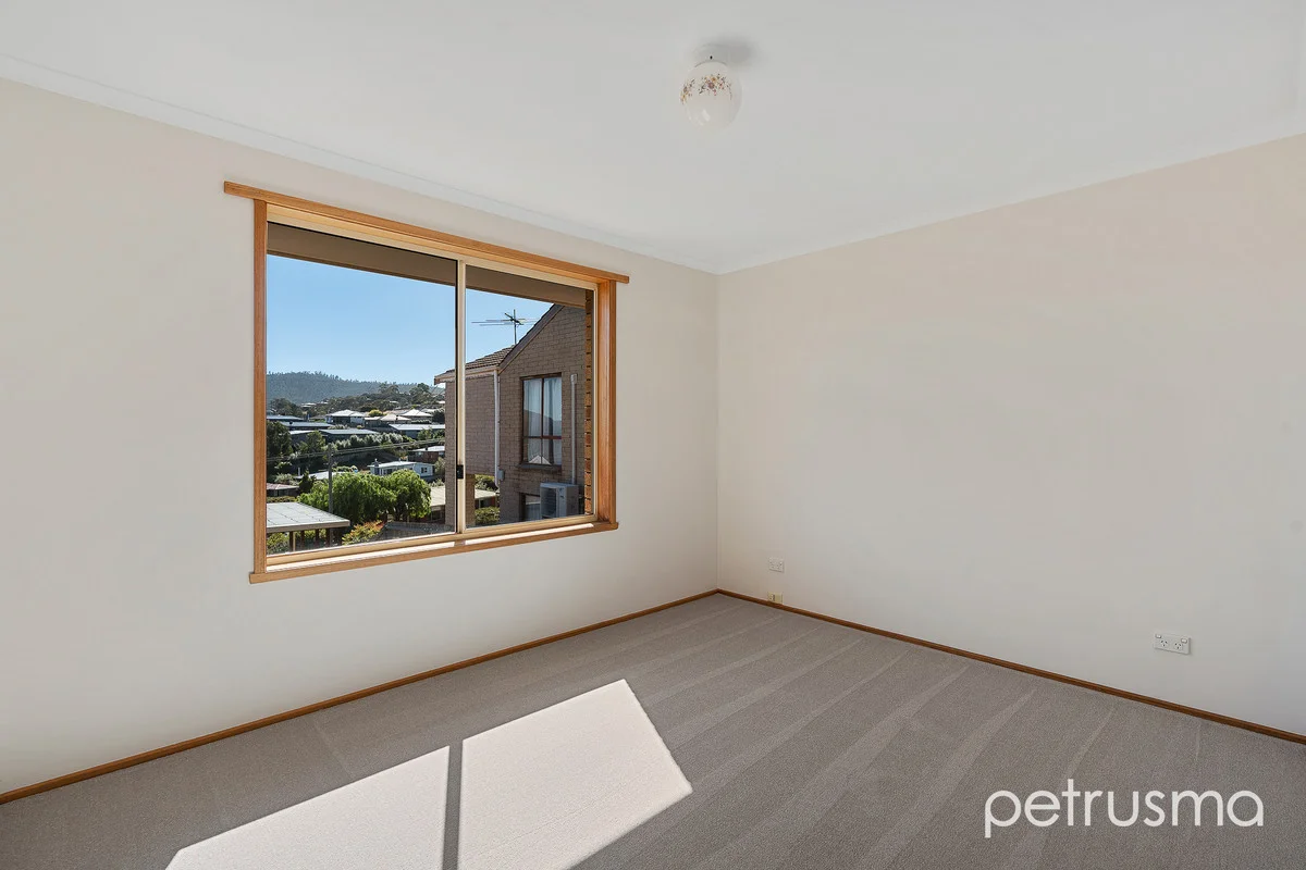 Additional image 8 of 2/33 Quarry Road, Mornington TAS 7018