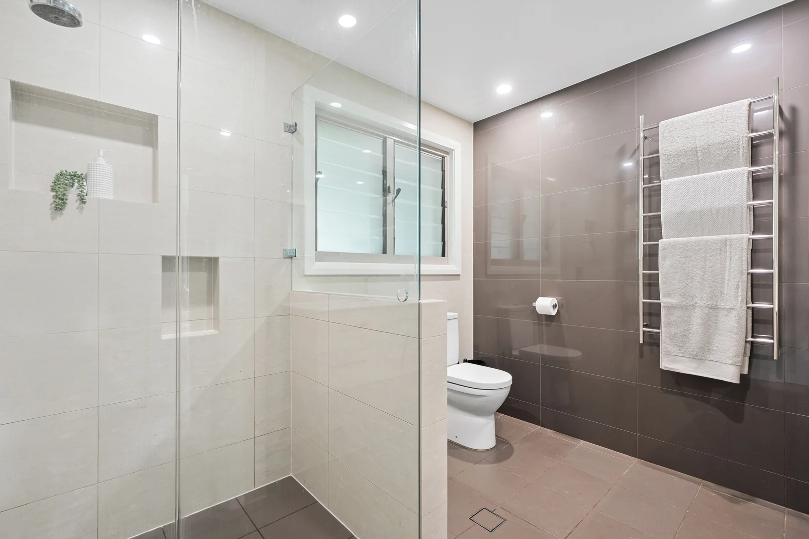 Additional image 13 of 1 Benham Avenue, Wyoming NSW 2250