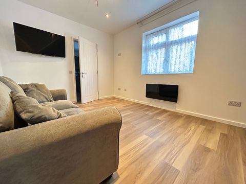 St. Patricks Road, Coventry CV1, Studio to rent