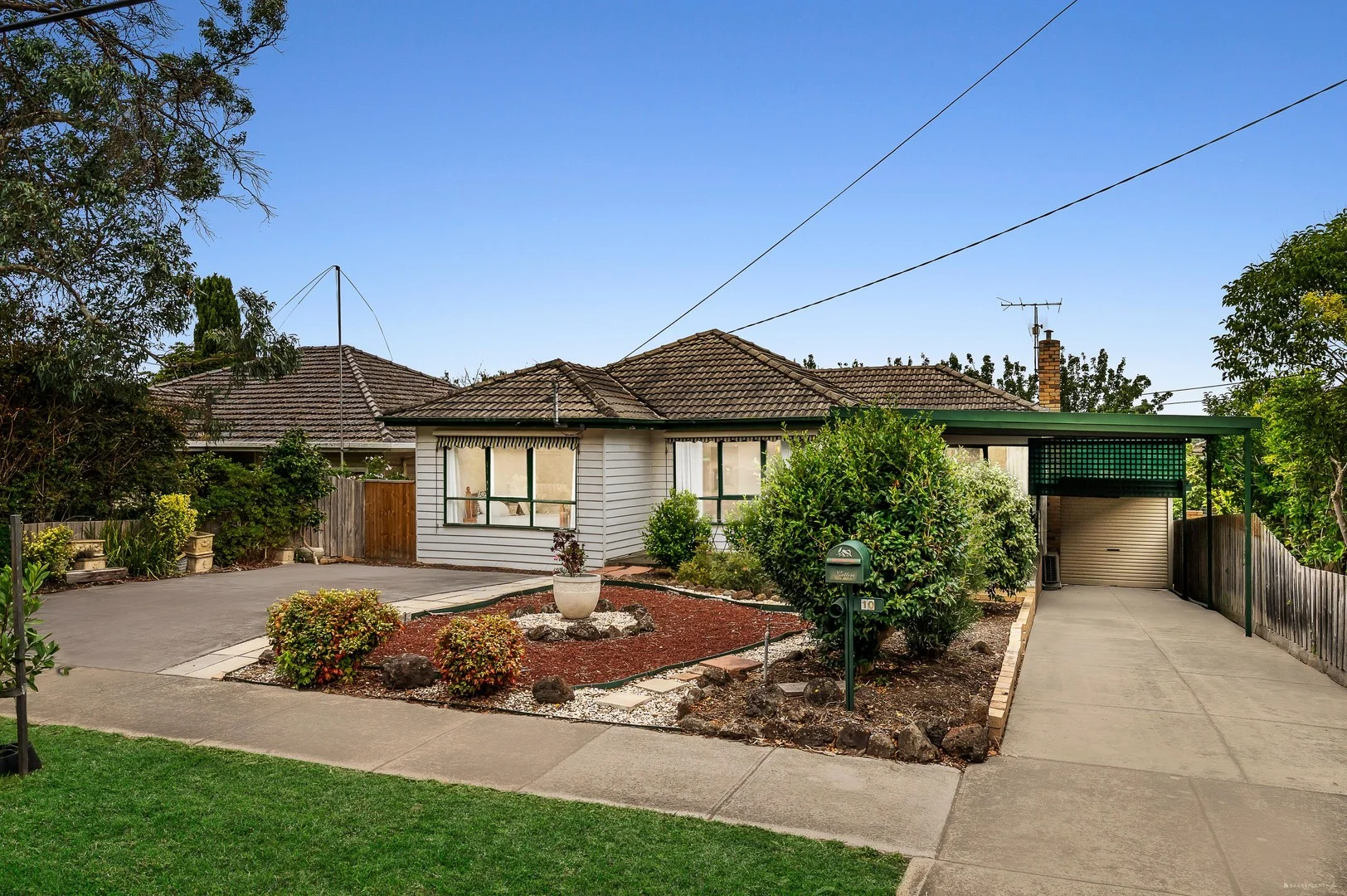 10 Olwen Street, Nunawading VIC 3131