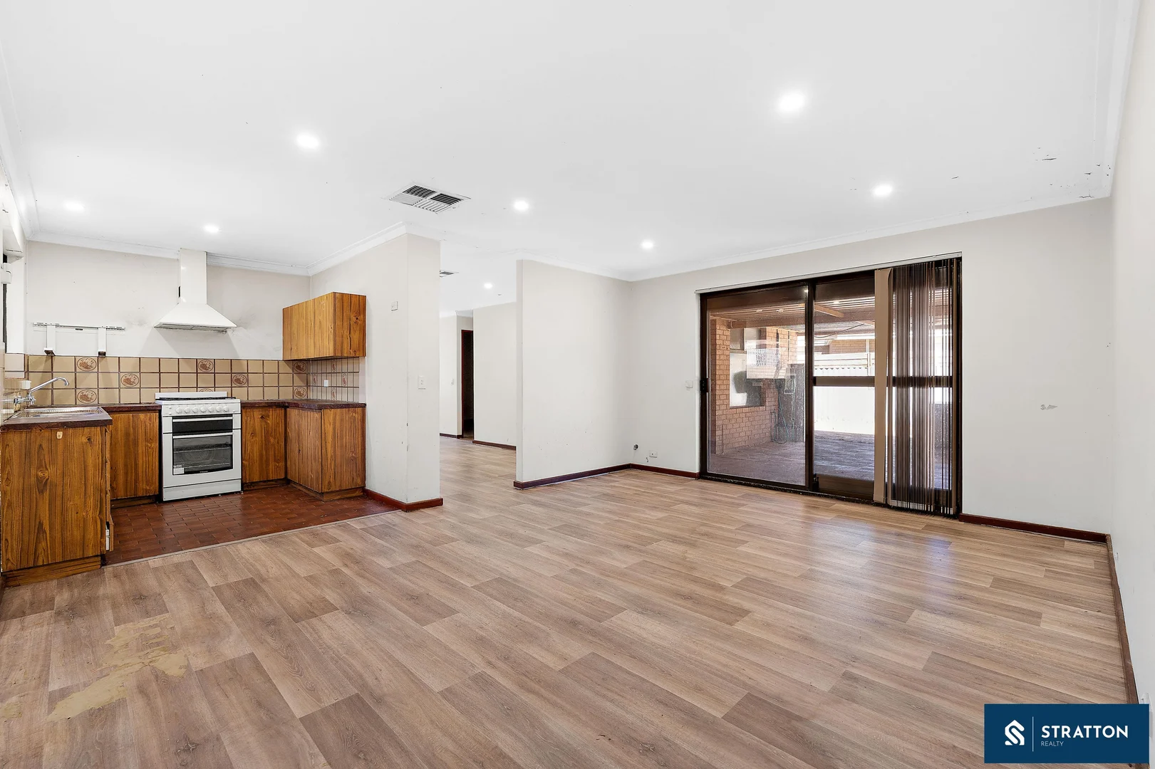 Additional image 13 of 16 Merlin Close, Camillo WA 6111