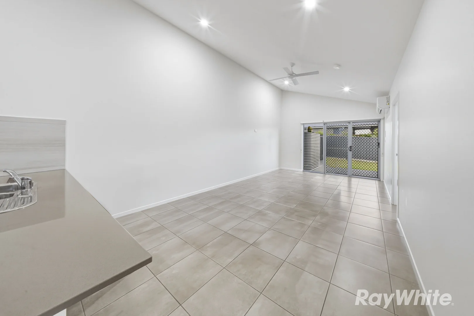 Additional image 17 of 2/188 Denton Park Drive, Aberglasslyn NSW 2320