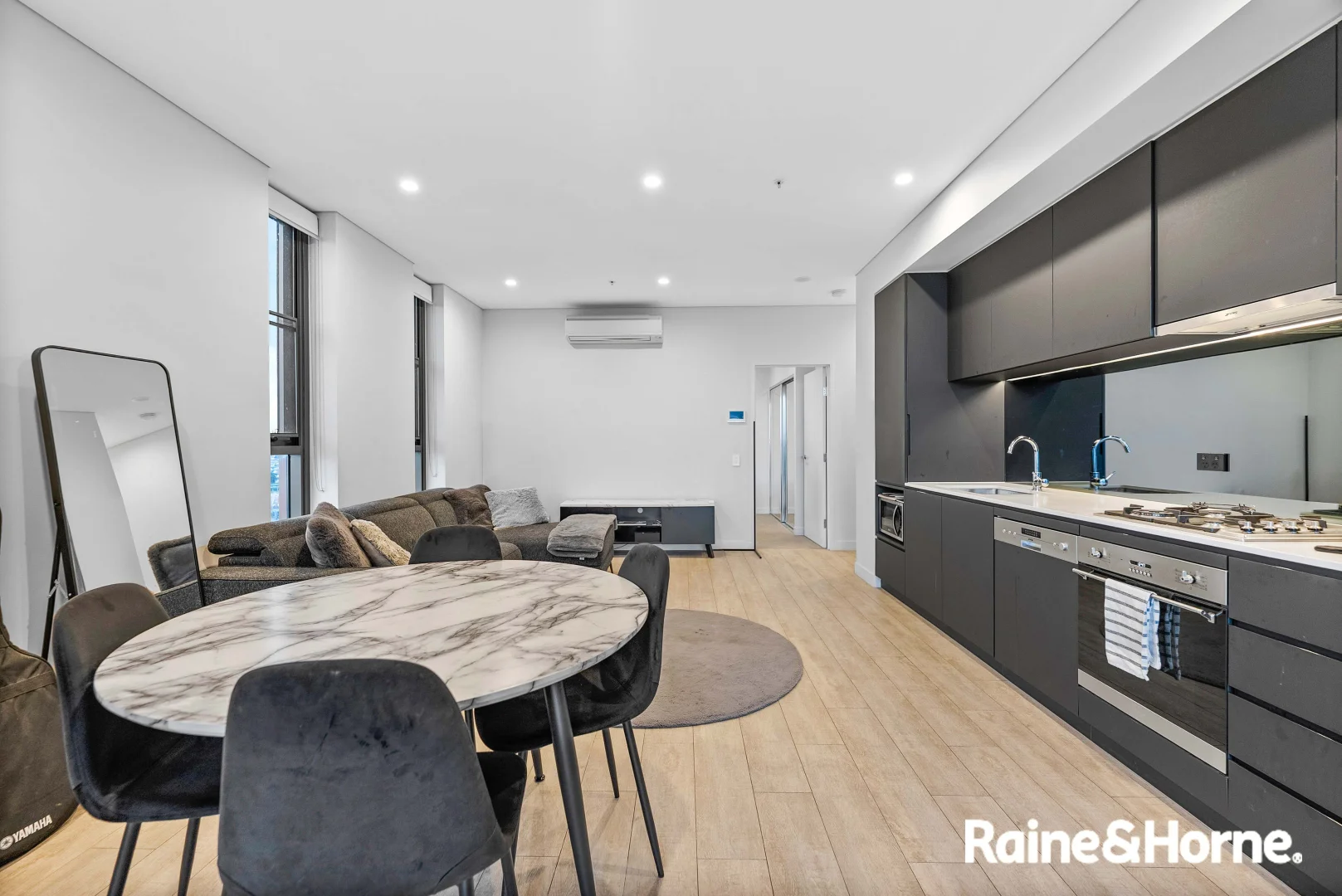 Additional image 4 of 806/56 Soldiers Parade, Edmondson Park NSW 2174