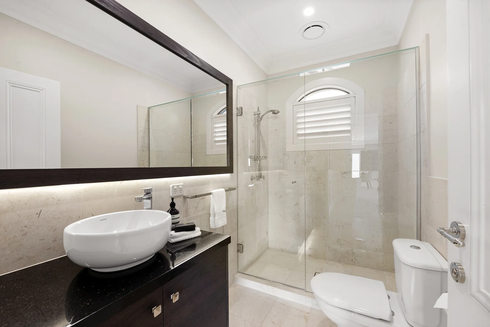 Additional image 17 of 15 Westminster Court, Sovereign Islands QLD 4216