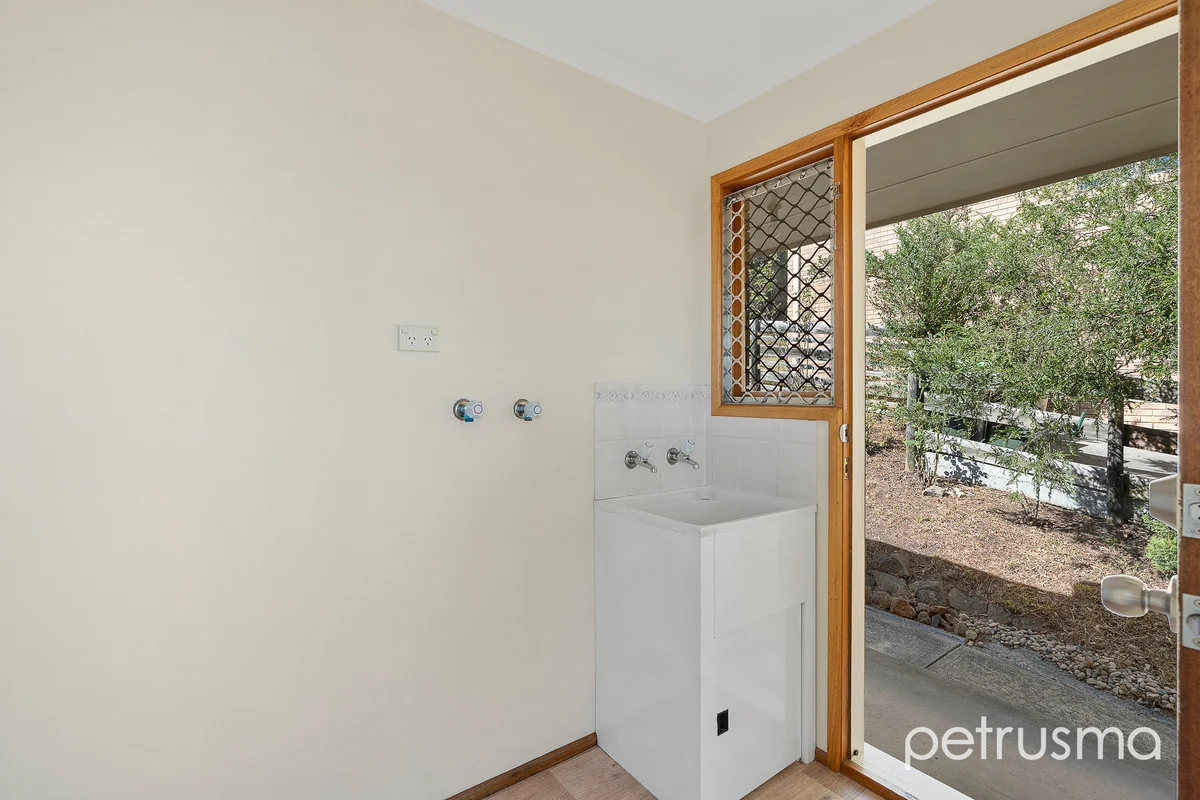 Additional image 11 of 2/33 Quarry Road, Mornington TAS 7018