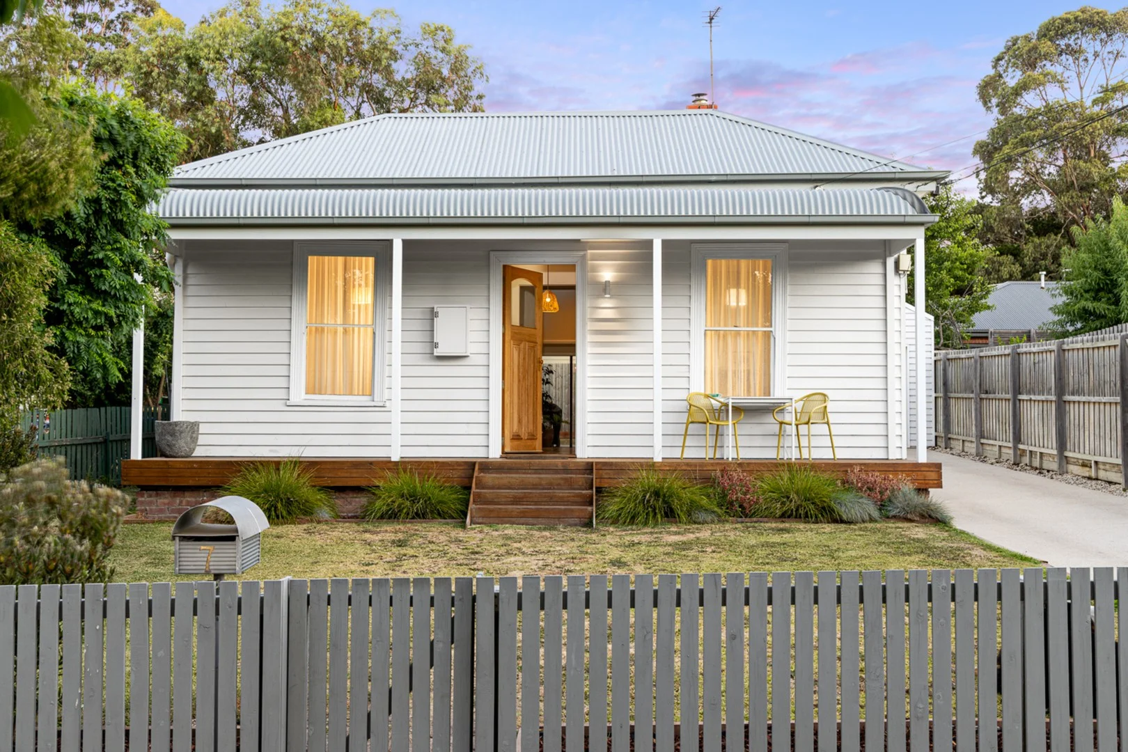 7 Peake Street, Golden Point VIC 3350