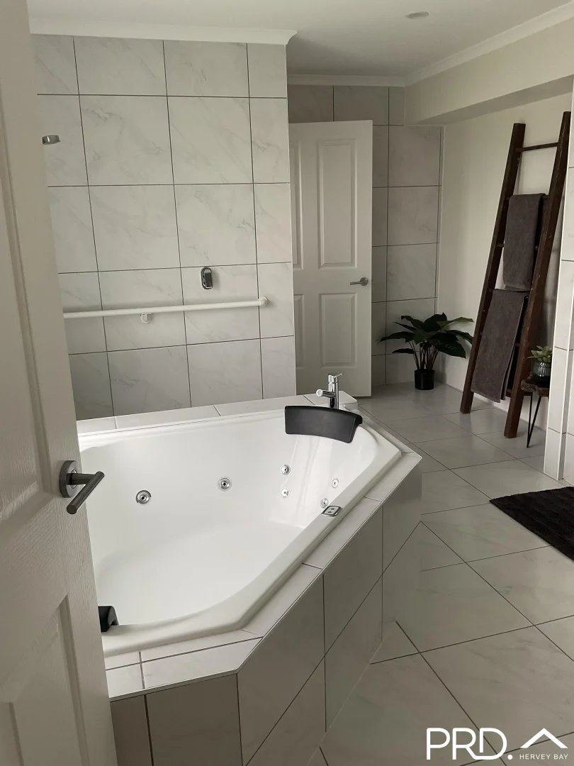 Additional image 17 of 23 Hamer Drive, Urangan QLD 4655