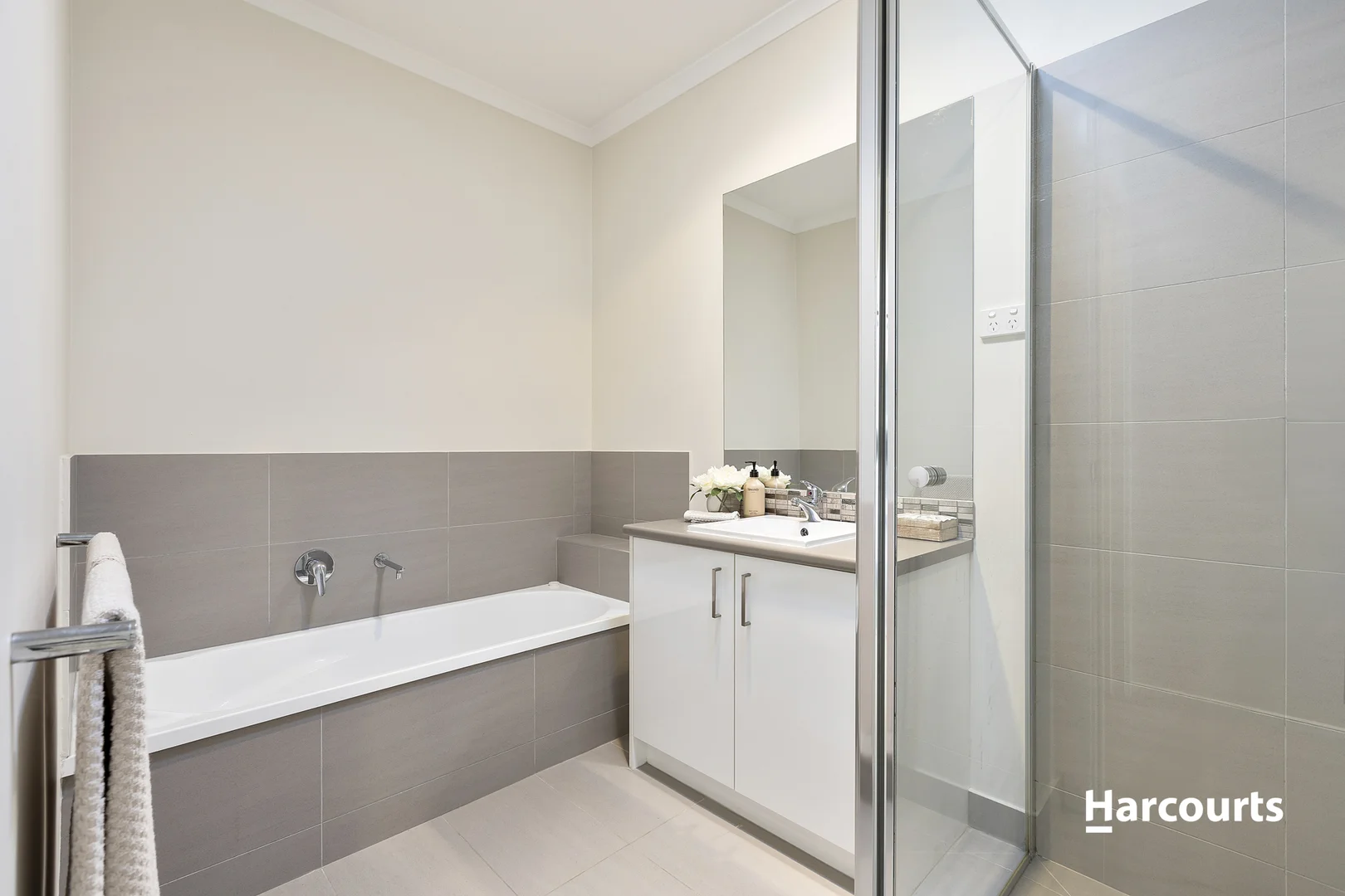 Additional image 9 of 2A Weeroona Avenue, Hamlyn Heights VIC 3215