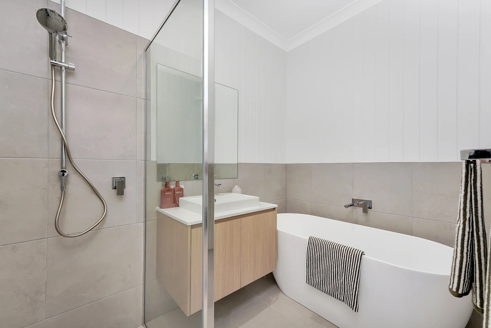 Additional image 12 of 130b Main Road, Toukley NSW 2263