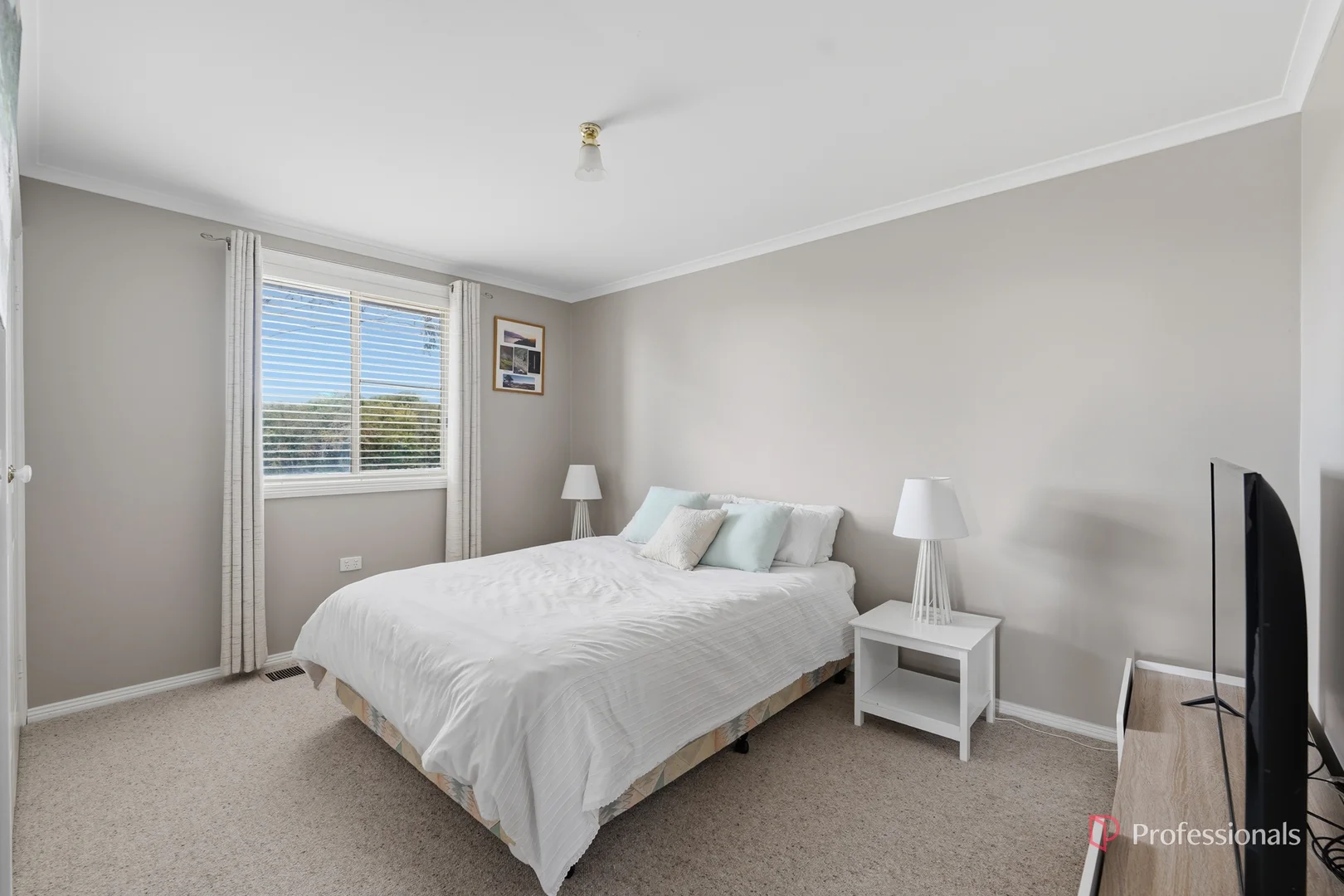 Additional image 9 of 11 Erin Court, Armidale NSW 2350