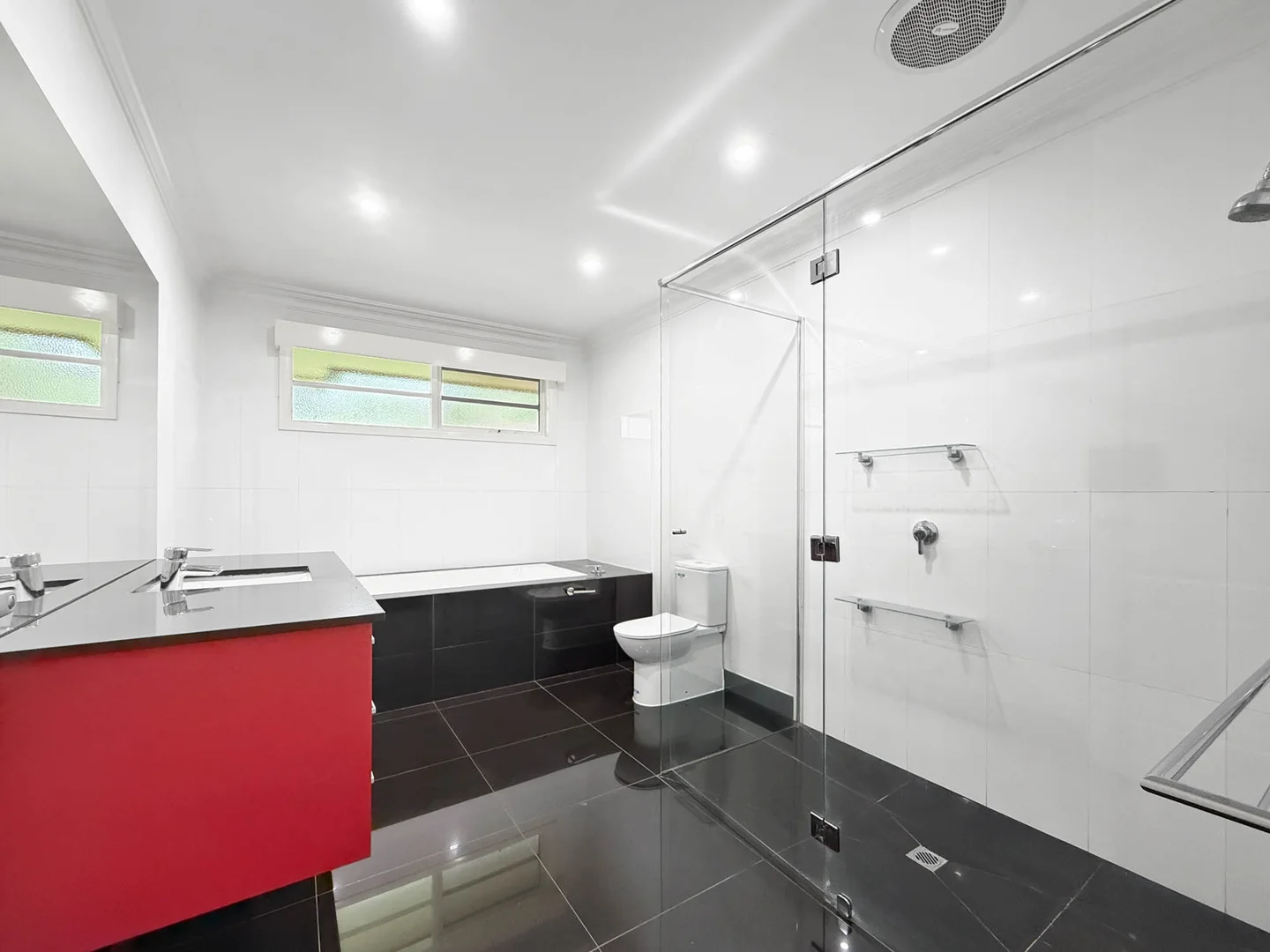 Additional image 11 of 3 Wylie Avenue, Warragul VIC 3820