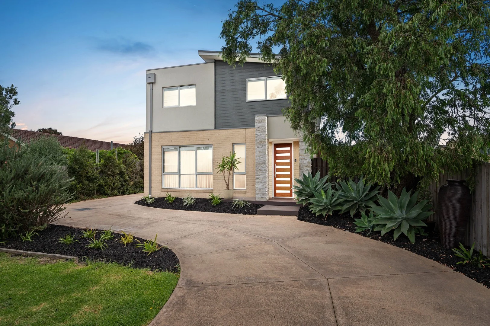 1/231 Dromana Parade, Safety Beach VIC 3936