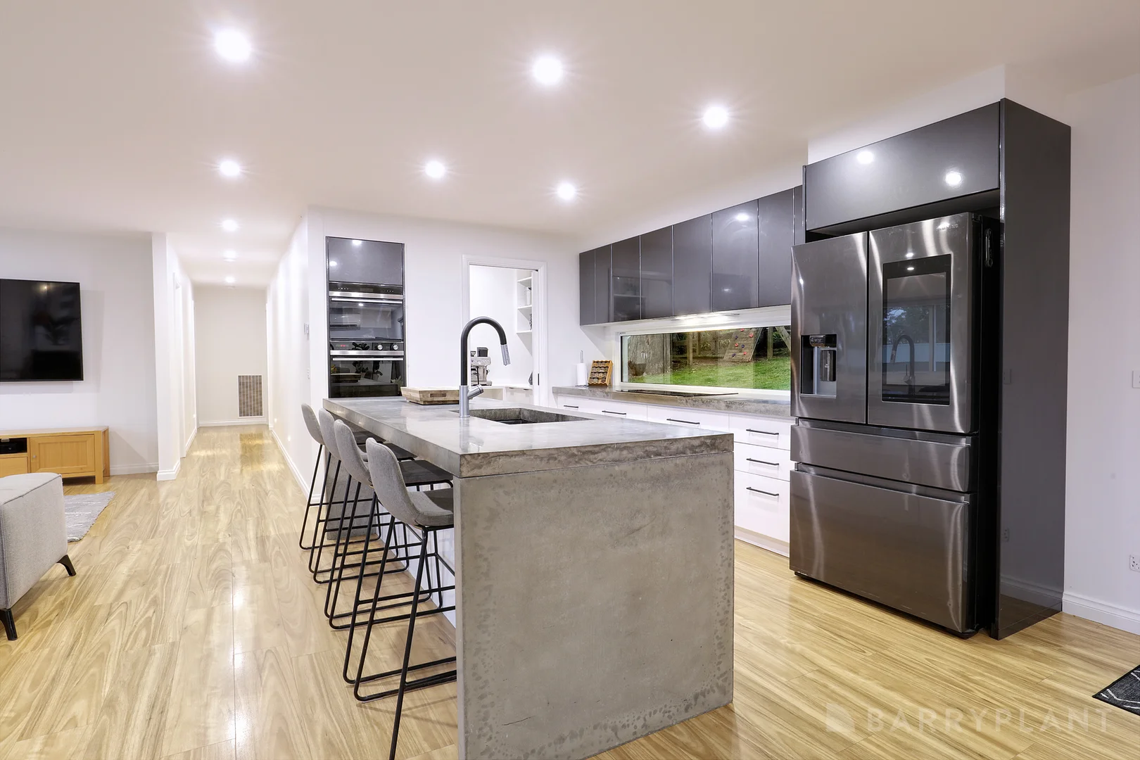 Additional image 2 of 46 Mountain Road, Cockatoo VIC 3781