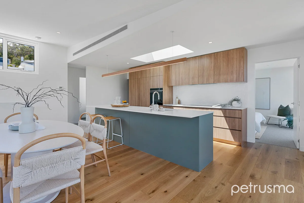 Additional image 6 of 3/107 Derwent Avenue, Lindisfarne TAS 7015