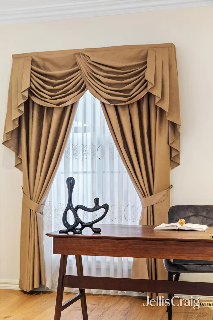 Additional image 12 of 4 Blackbird Rise, Avondale Heights VIC 3034