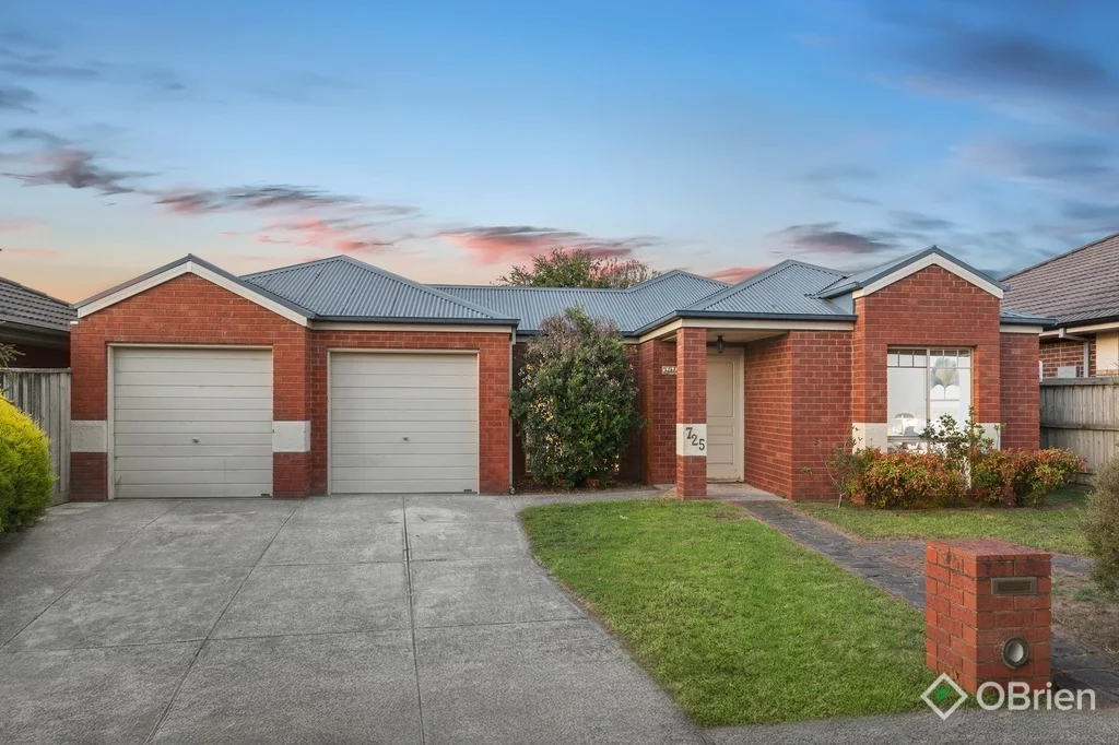 725 Glasscocks Road, Narre Warren South VIC 3805