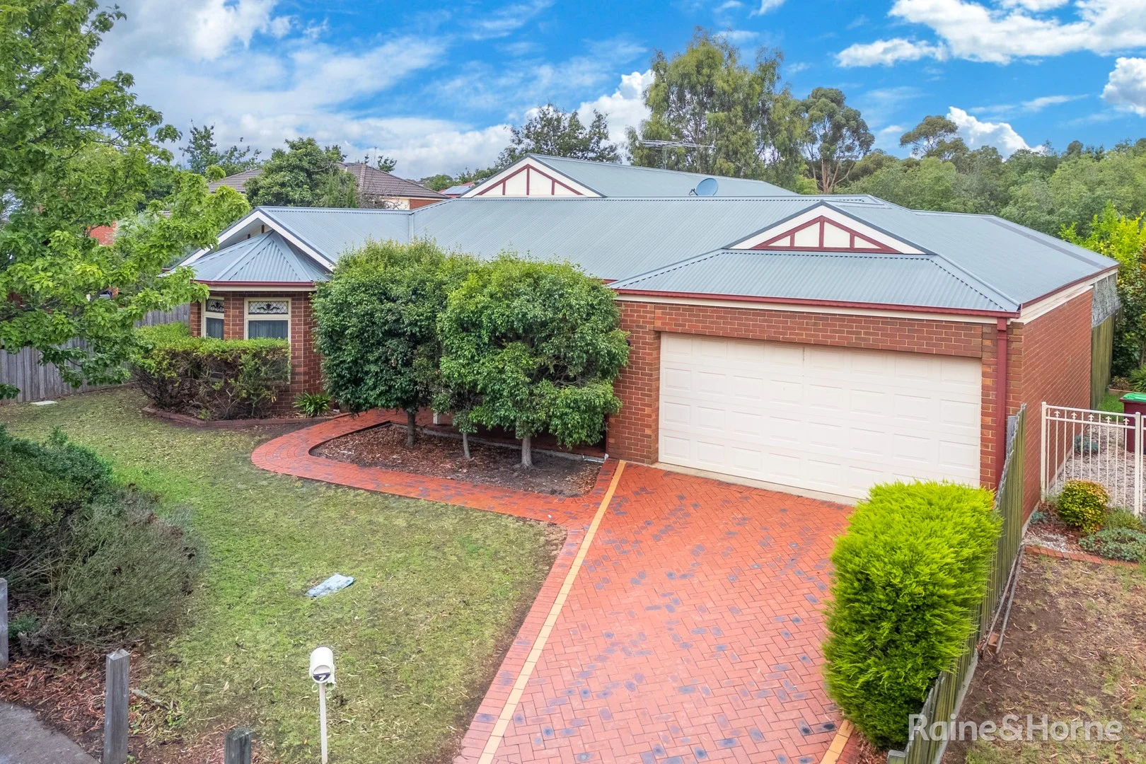 7 Blackwood Place, Sunbury VIC 3429