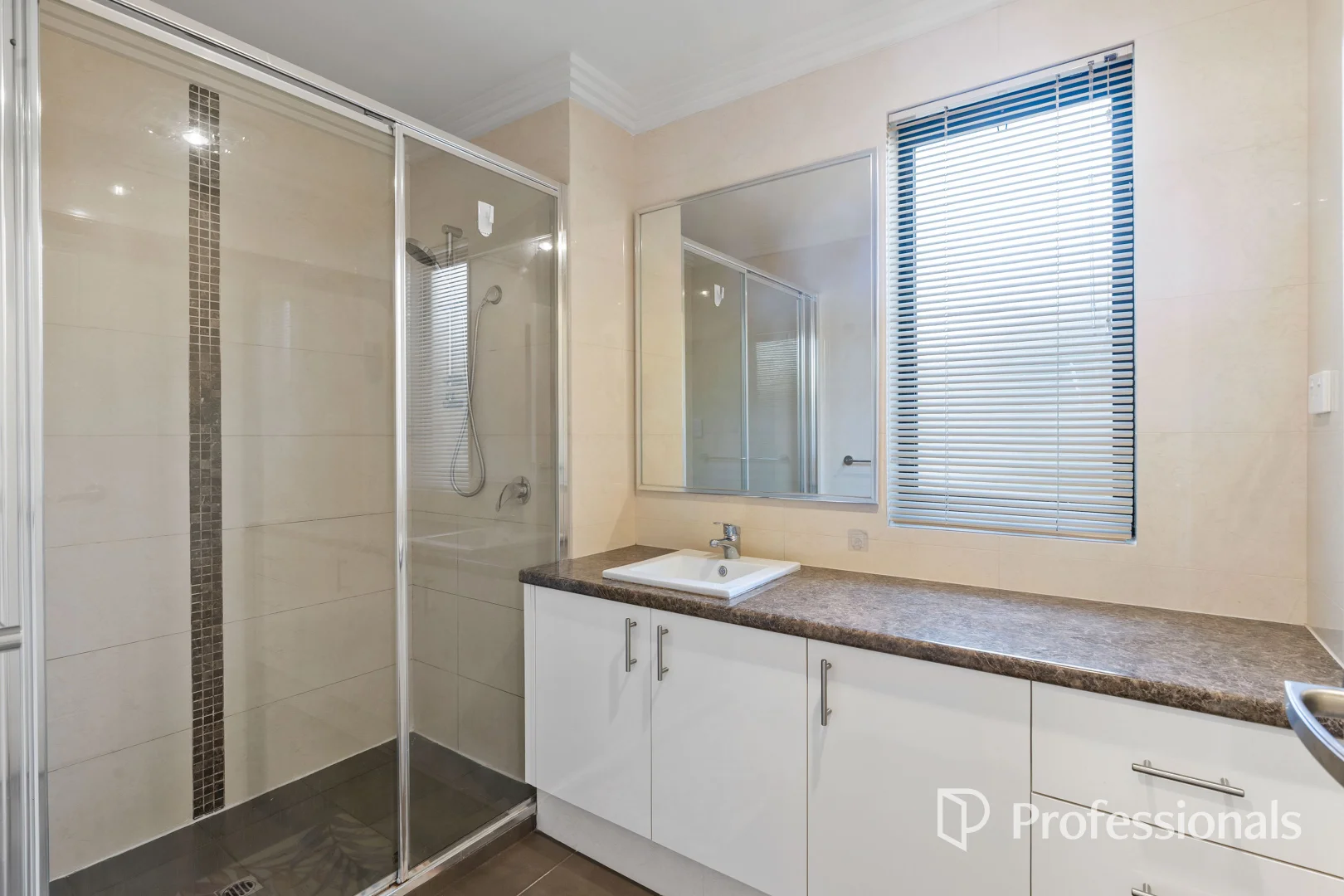 Additional image 13 of 2/33 Ganfield Way, Balga WA 6061