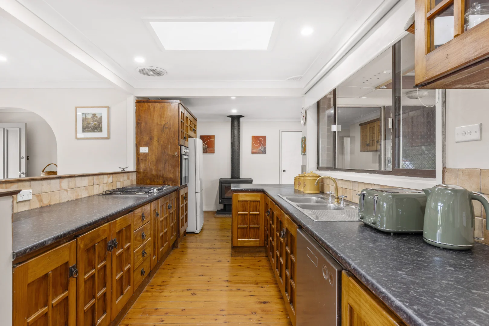 Additional image 3 of 40 Parklands Avenue, Heathcote NSW 2233