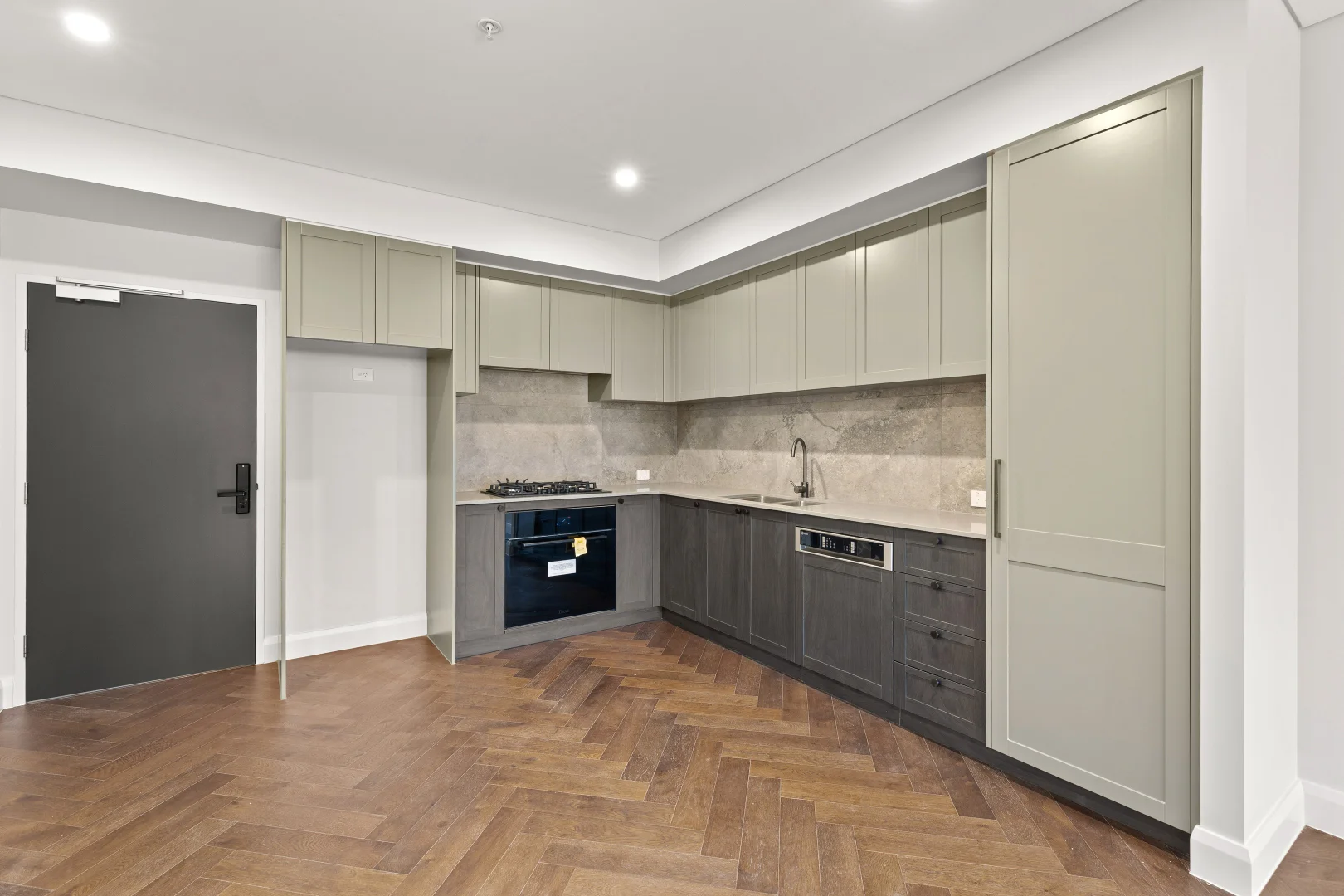 Additional image 2 of 203/15 Watt Street, Newcastle NSW 2300