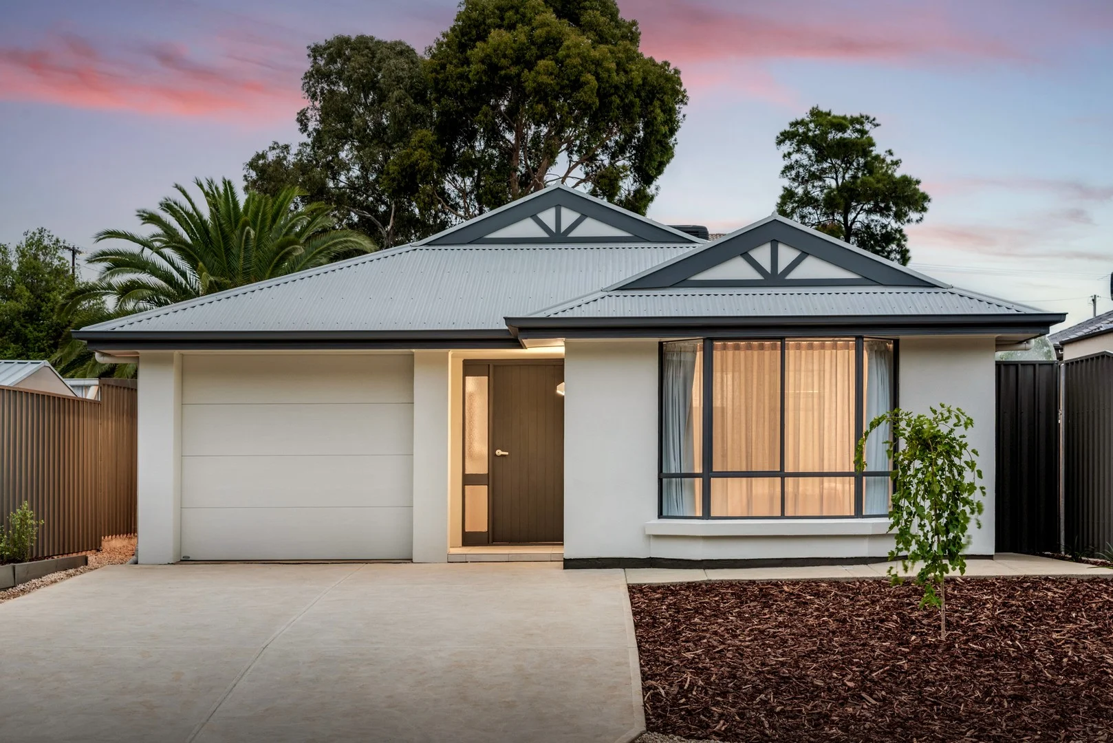 28 Leonard Road, Morphett Vale SA 5162