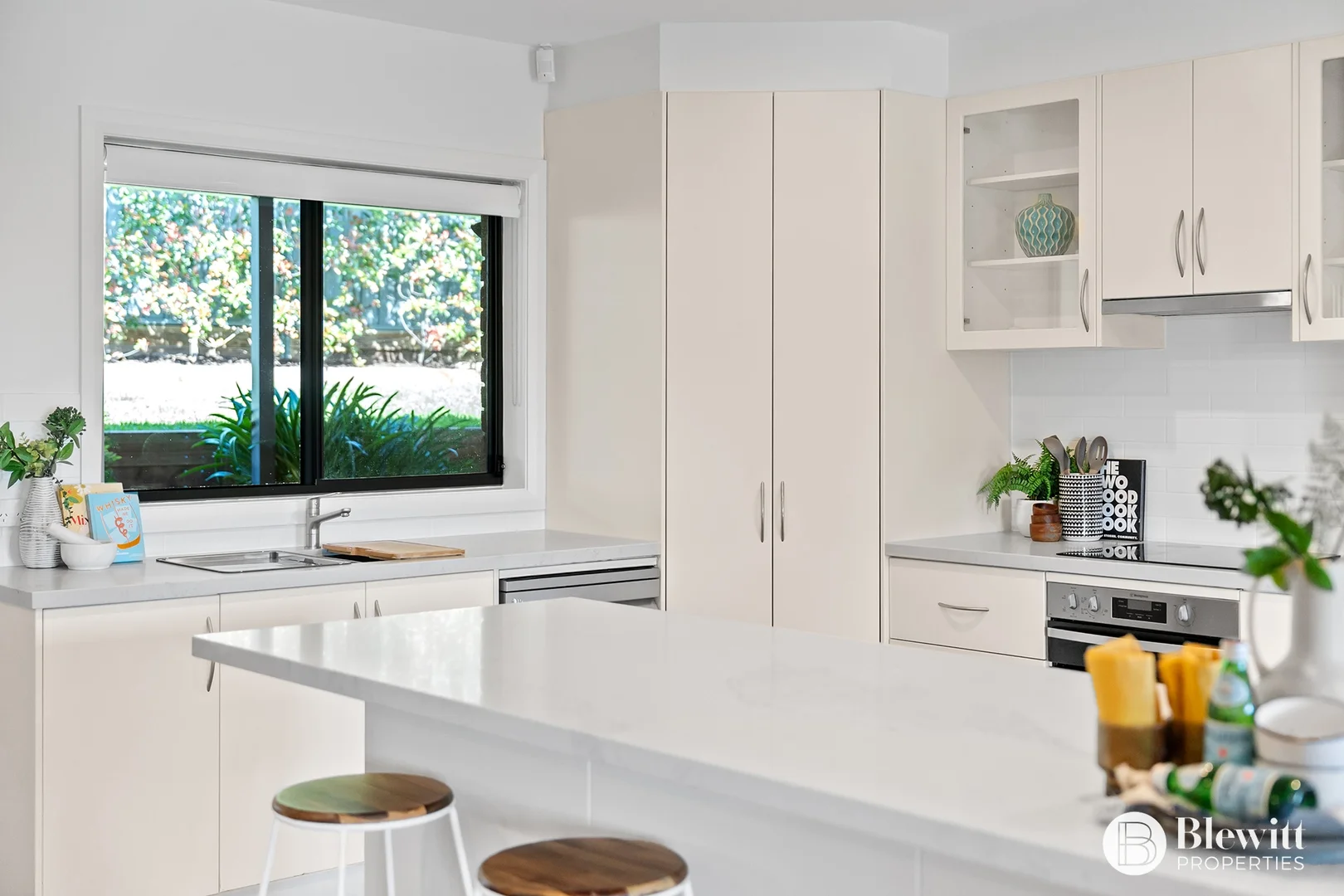 Additional image 11 of 28 Stringybark Drive, Jerrabomberra NSW 2619