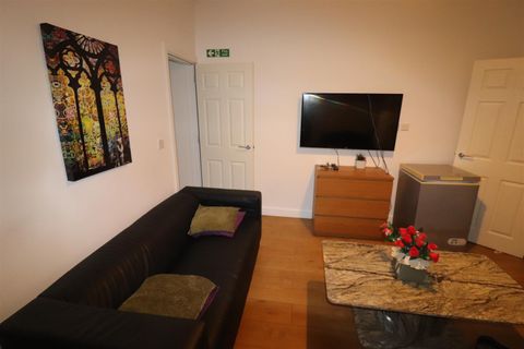 Harley Street, Coventry CV2, Room to rent