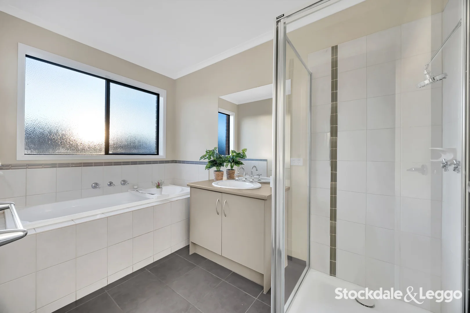 Additional image 18 of 9 Ellenborough Crescent, Manor Lakes VIC 3024