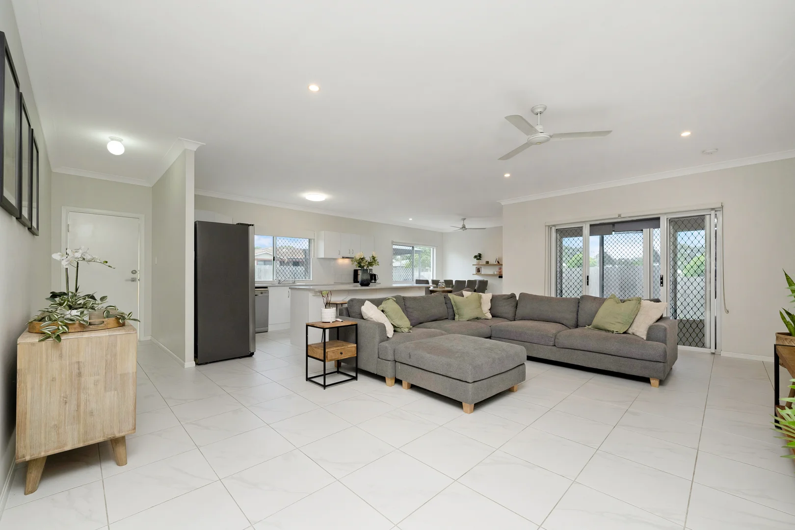 Additional image 4 of 2A Spring Street, Hermit Park QLD 4812
