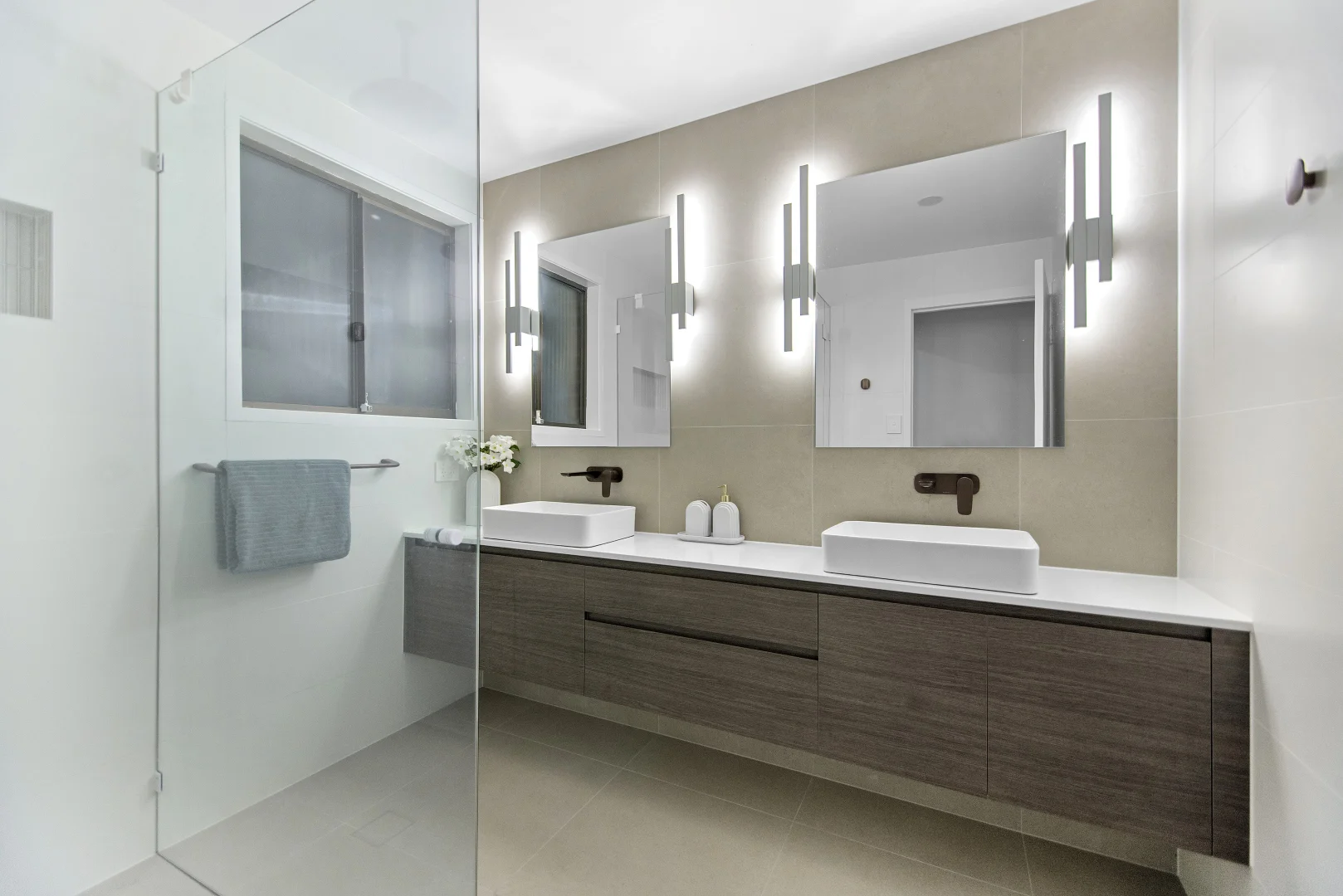 Additional image 21 of 2 Swallow Avenue, Paradise Point QLD 4216