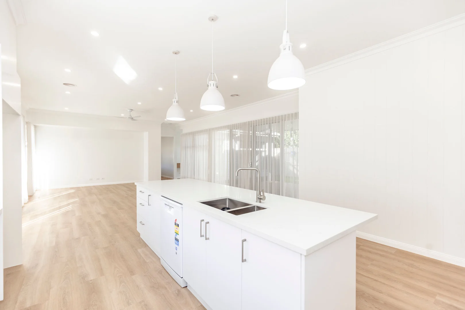 Additional image 7 of 4/13-15 Kimberley Avenue, Swan Hill VIC 3585