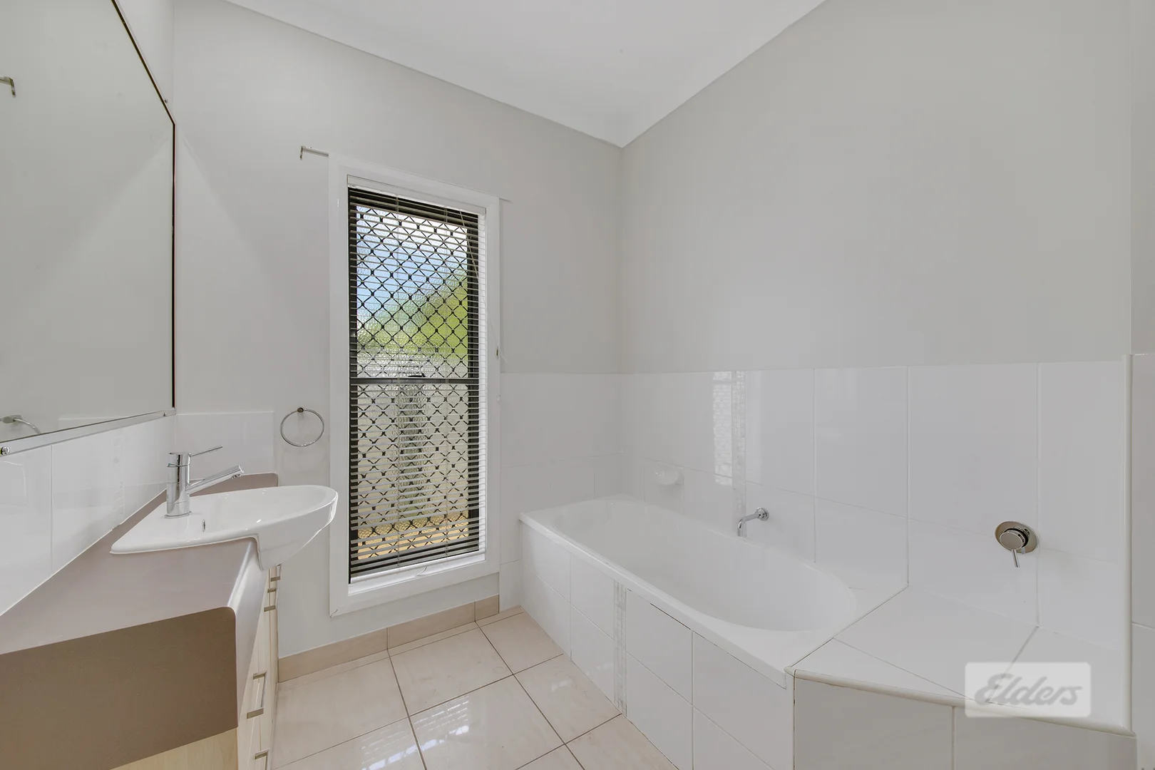 Additional image 12 of 27 Larcom Rise, West Gladstone QLD 4680