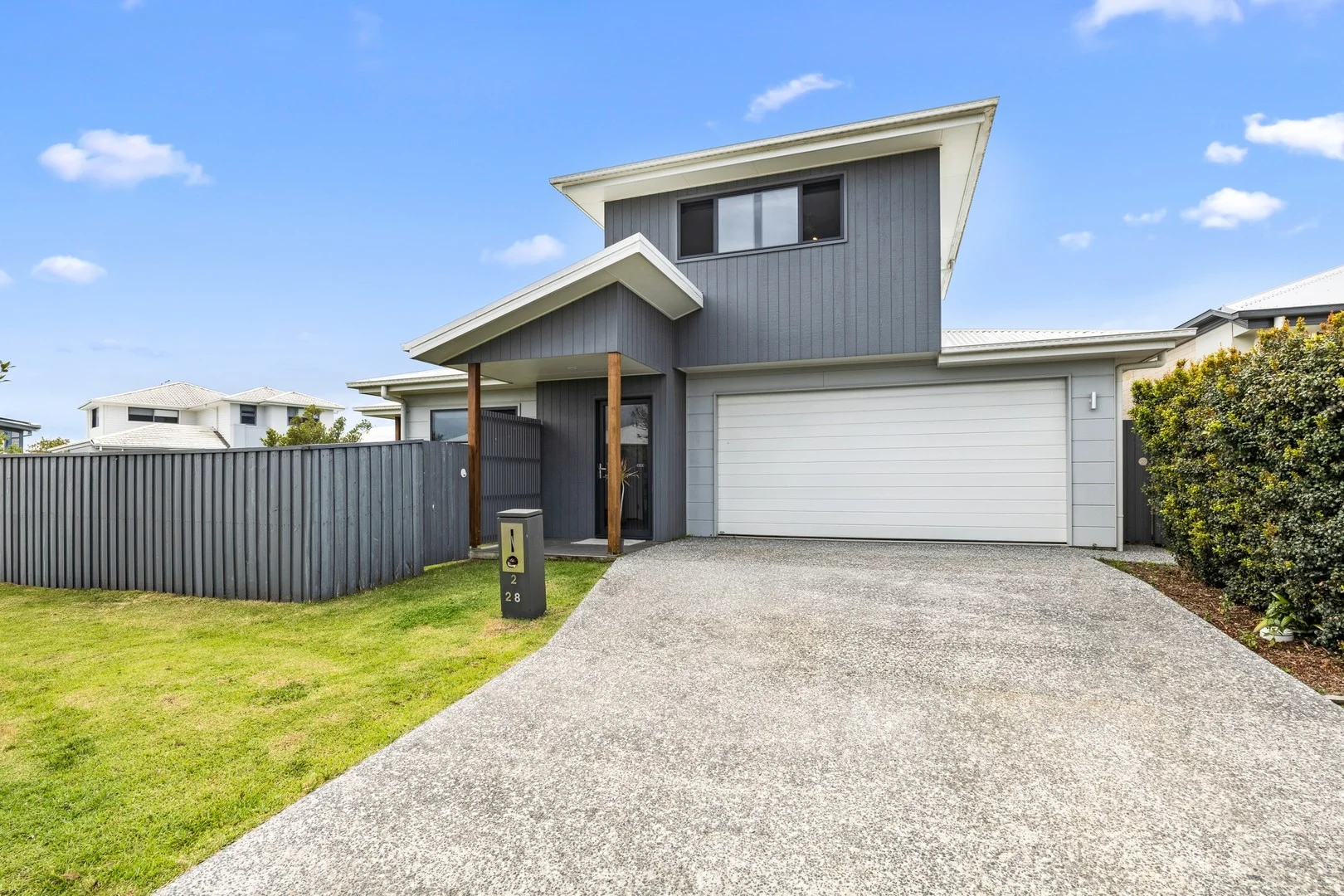2/28 Sally Crescent, Nirimba QLD 4551