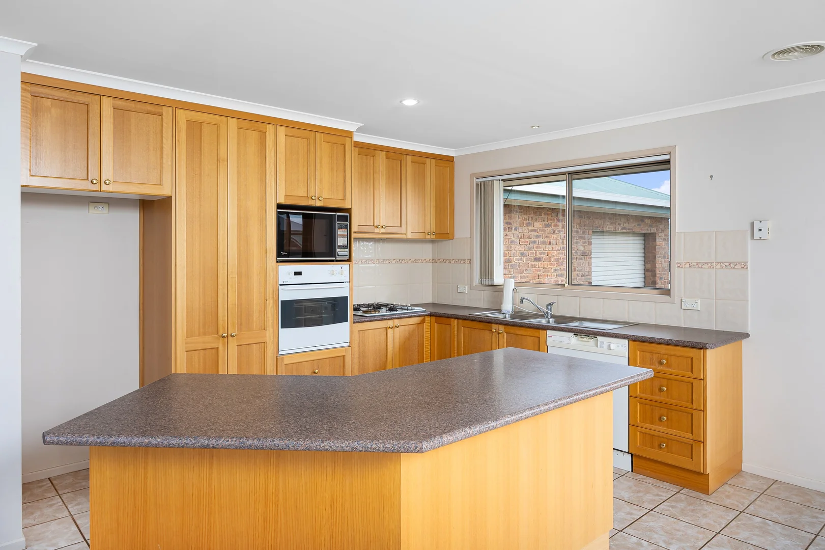 Additional image 6 of 1 Yanko Crescent, Bourkelands NSW 2650