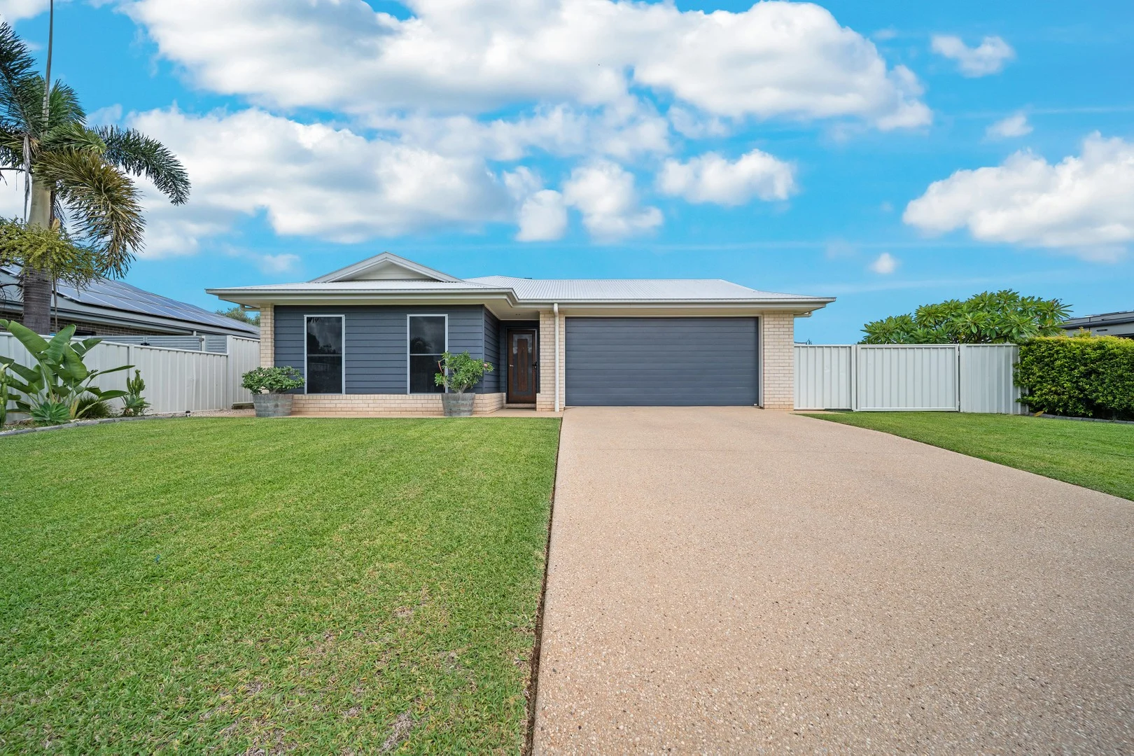 6 Belmont Place, Emerald QLD 4720