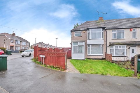 Pine Tree Avenue, Coventry CV4