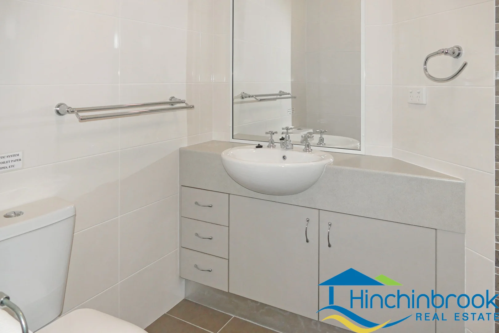 Additional image 25 of 51 Marine Parade, Cardwell QLD 4849