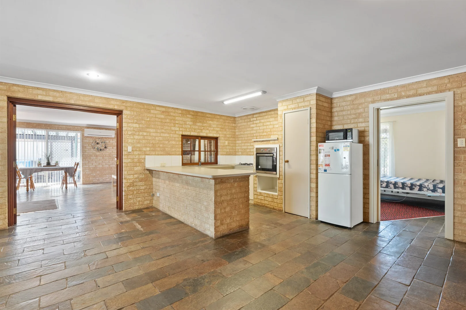 Additional image 10 of 13 Dundee Close, Warnbro WA 6169