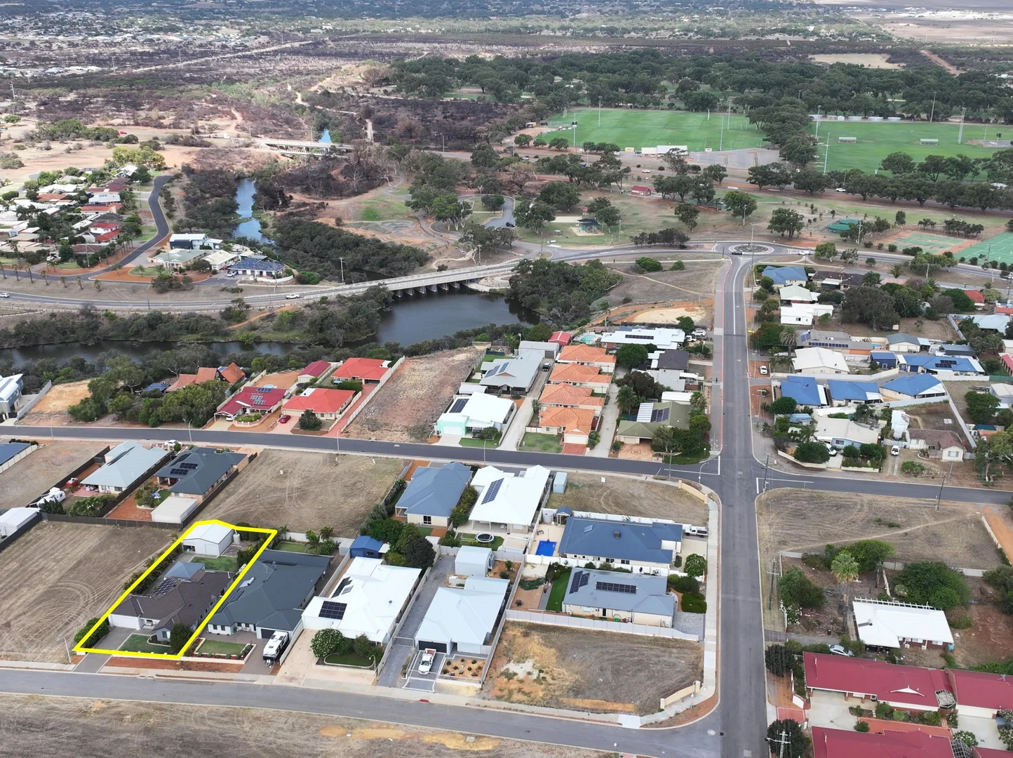 Additional image 26 of 10 Edwin Crescent, Bluff Point WA 6530