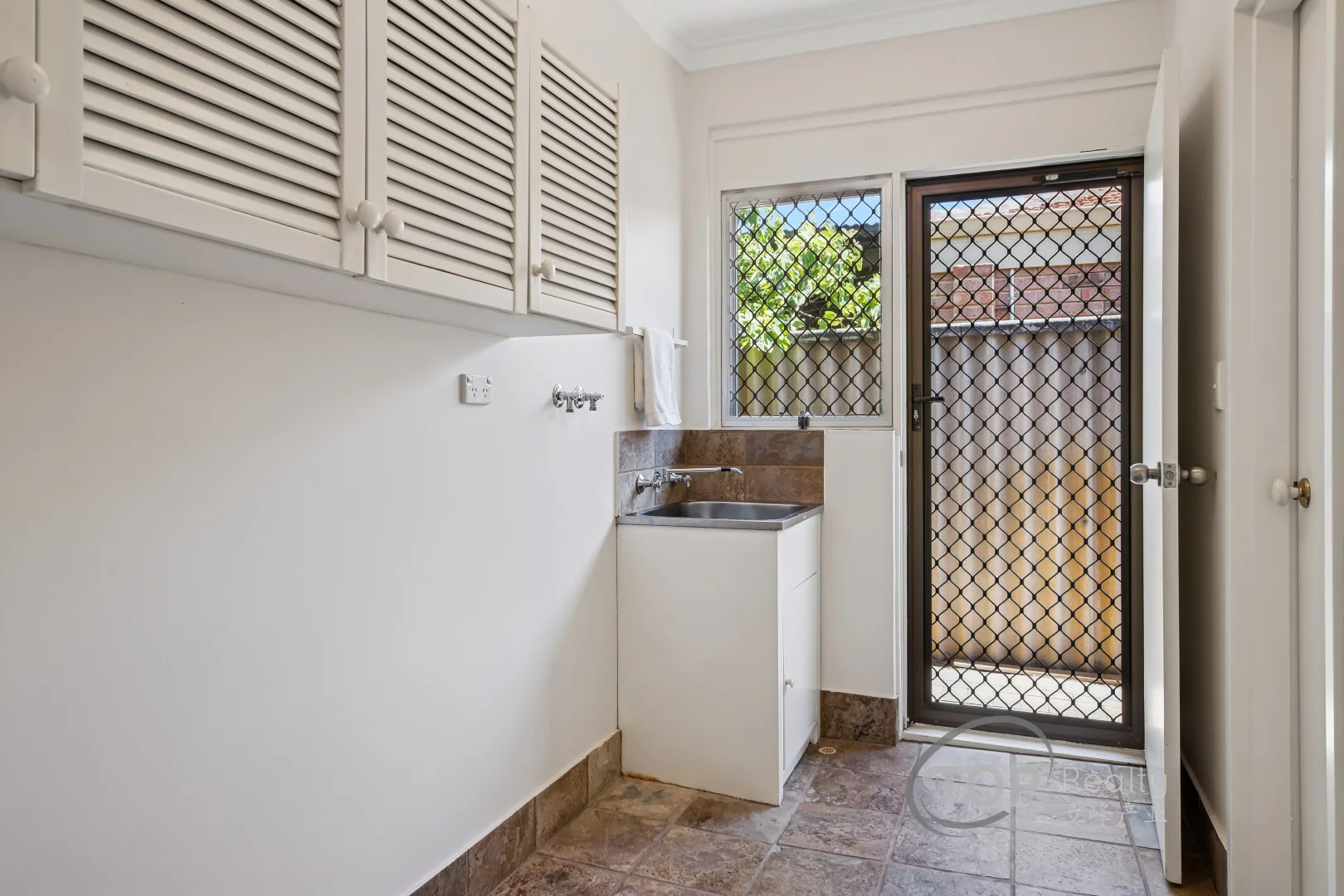 Additional image 20 of 32 Sellars Way, Bull Creek WA 6149