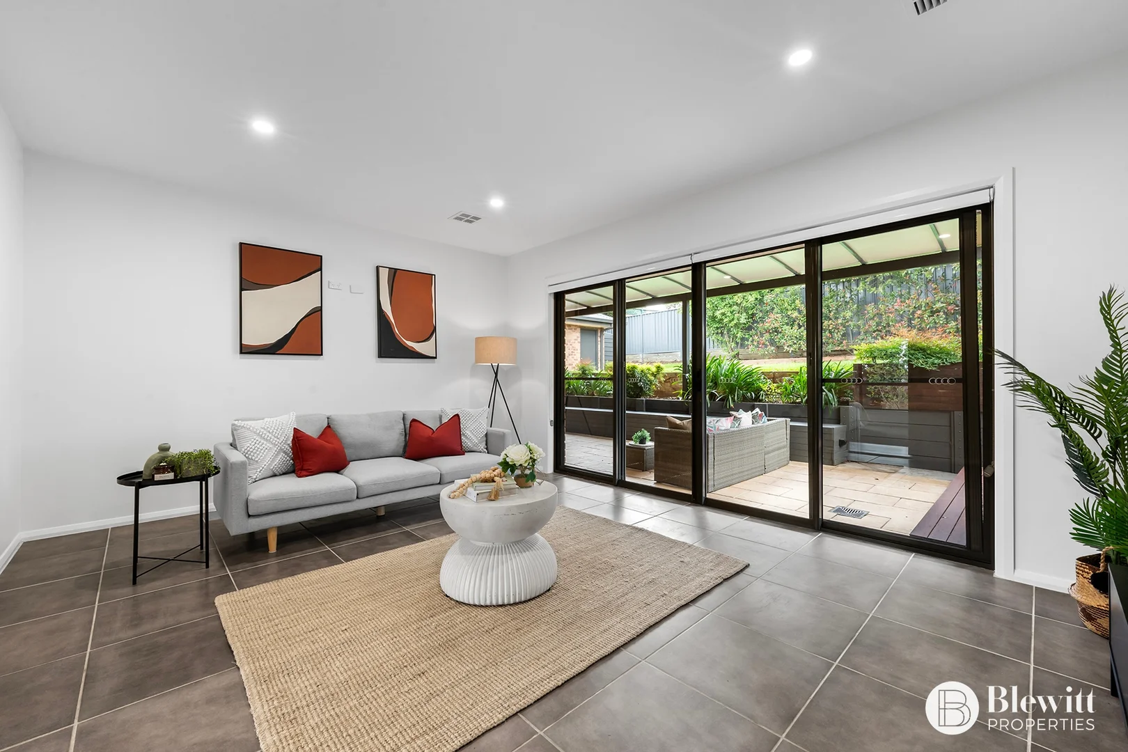 Additional image 14 of 28 Stringybark Drive, Jerrabomberra NSW 2619