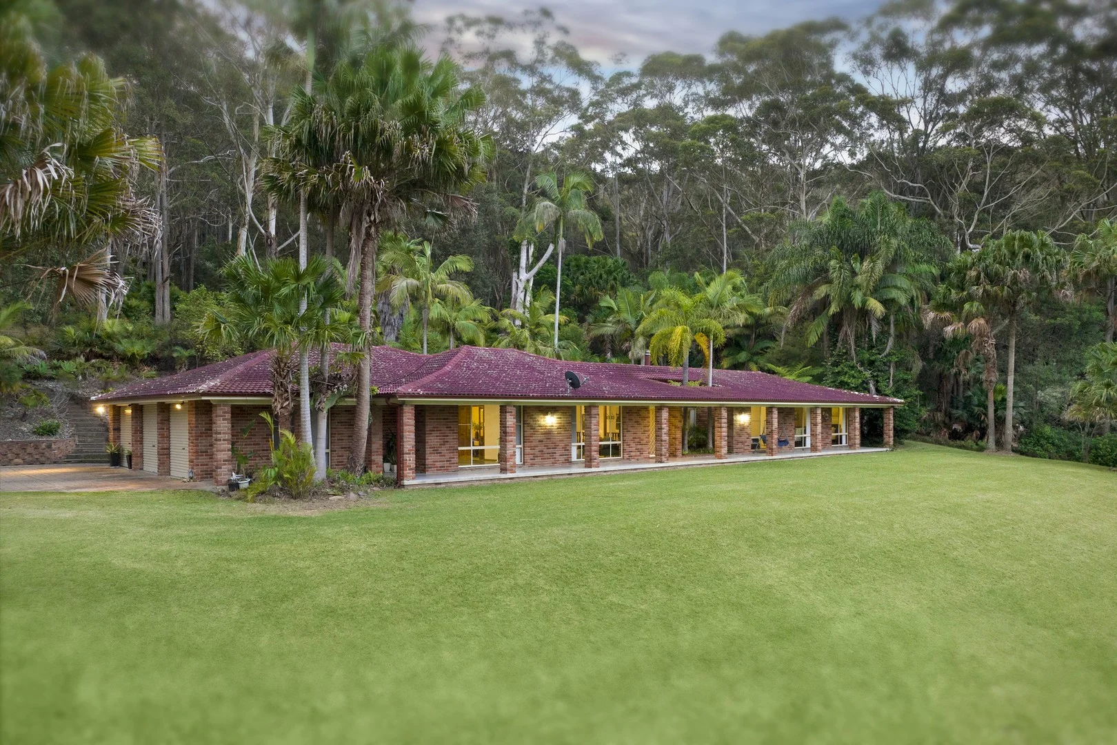 6 Roxburgh Close, Glenning Valley NSW 2261