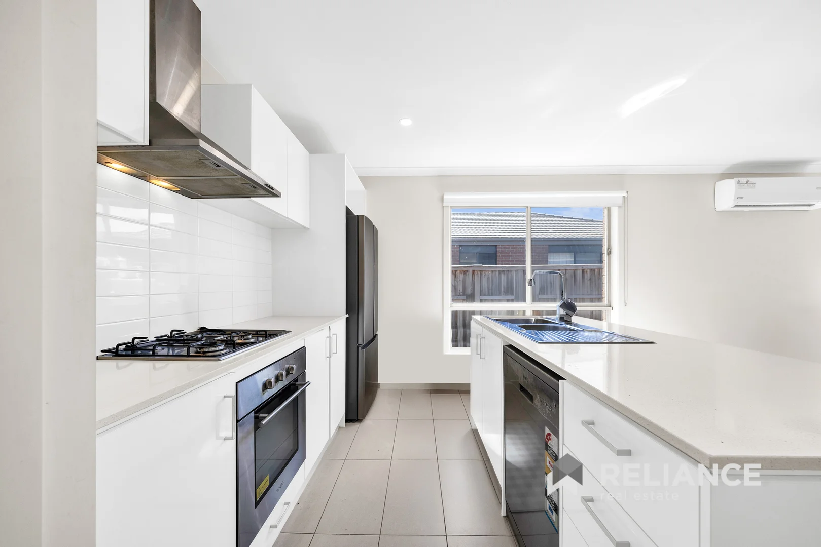 Additional image 3 of 7 Strawberry Road, Manor Lakes VIC 3024