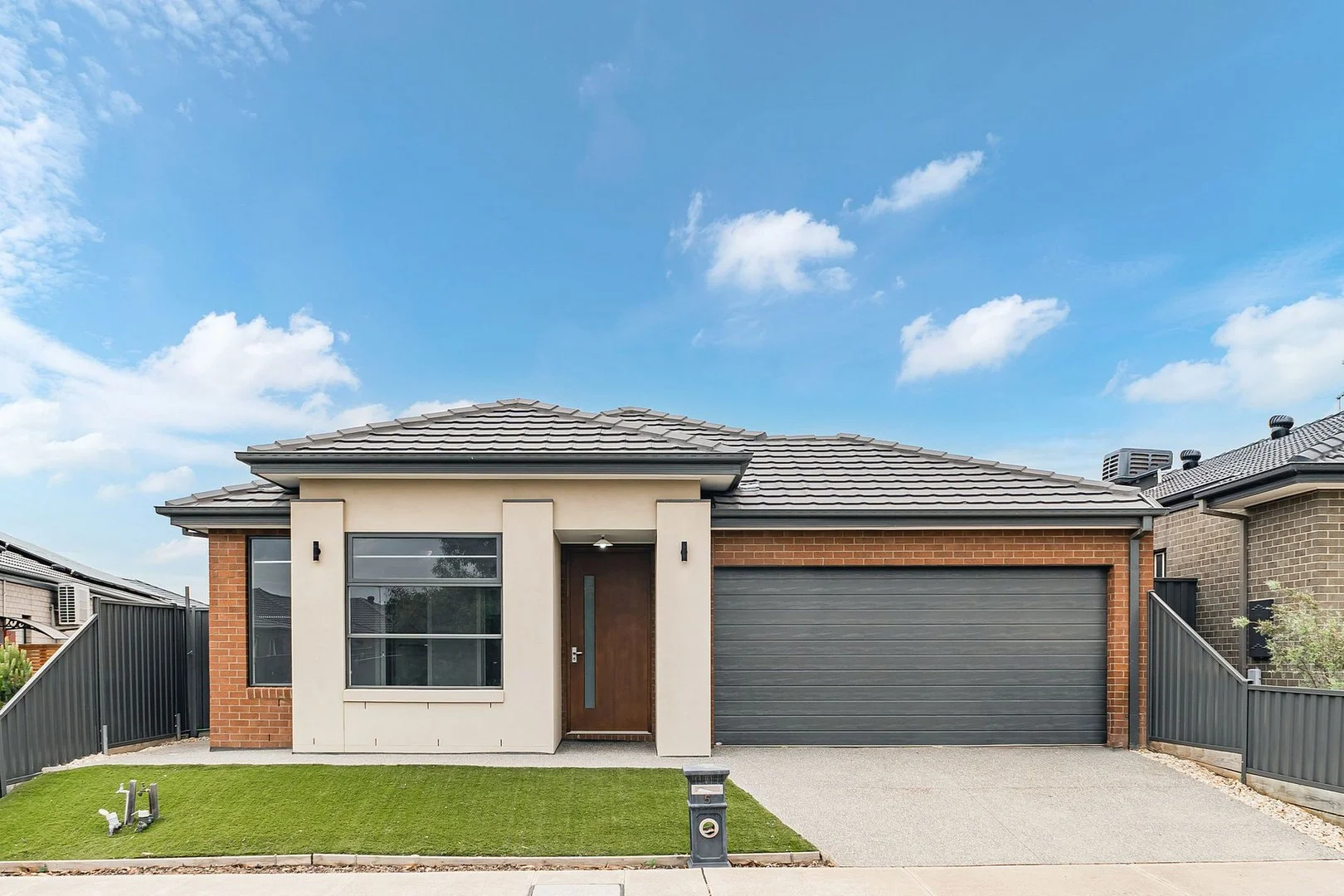 5 LAURINA STREET, Kalkallo VIC 3064