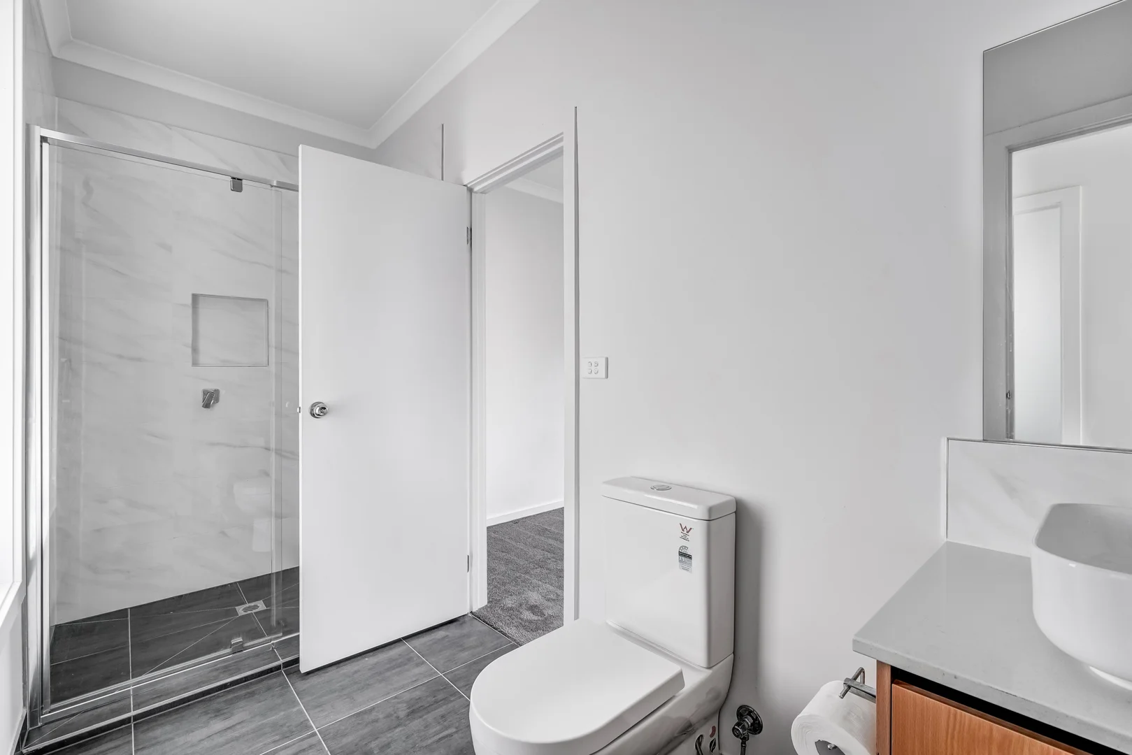 Additional image 4 of 2/3 Dumbarton Street, Reservoir VIC 3073