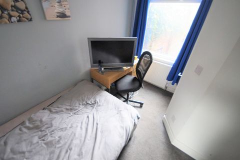 Gresham Street, Upper Stoke, Coventry CV2, Room to rent