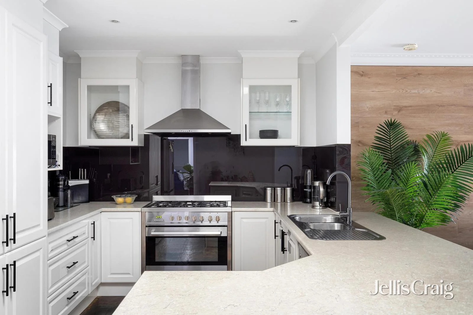 Additional image 4 of 18 Leach Street, Briar Hill VIC 3088