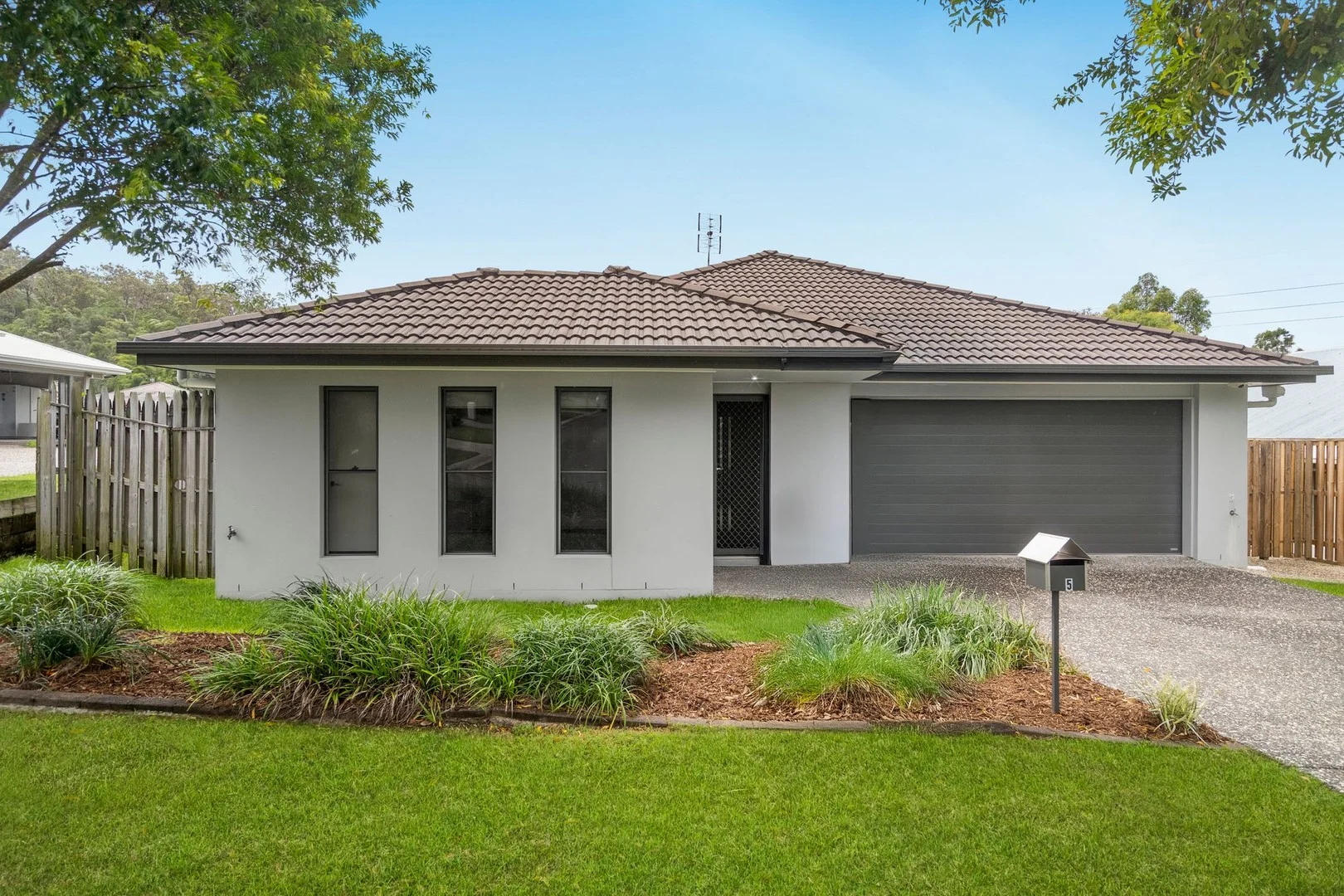 5 Sandpiper Court, Upper Coomera QLD 4209