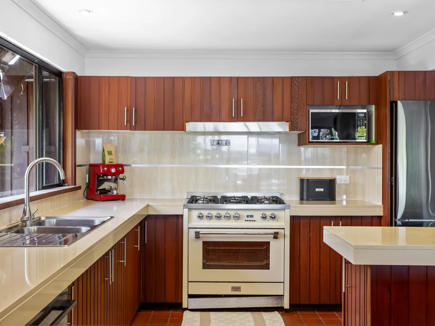 Additional image 16 of 6 Tyrone Avenue, Sorrento QLD 4217